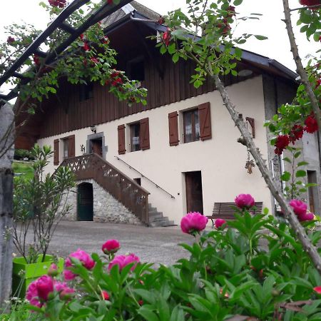La Ferme D'Agathe Bed & Breakfast Sainte-Helene-sur-Isere Exterior photo