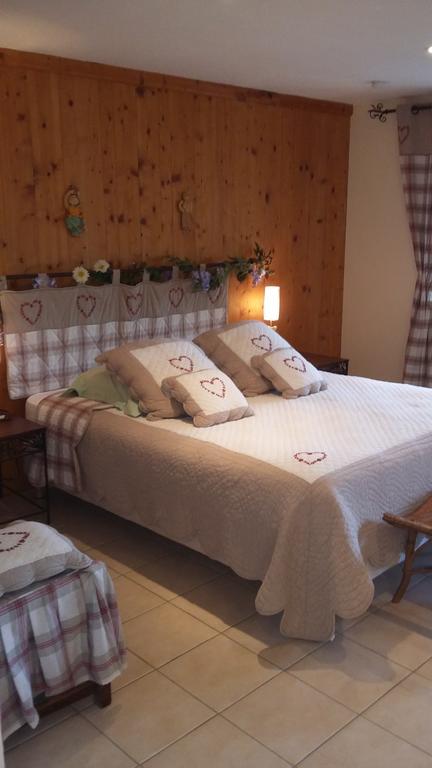 La Ferme D'Agathe Bed & Breakfast Sainte-Helene-sur-Isere Exterior photo