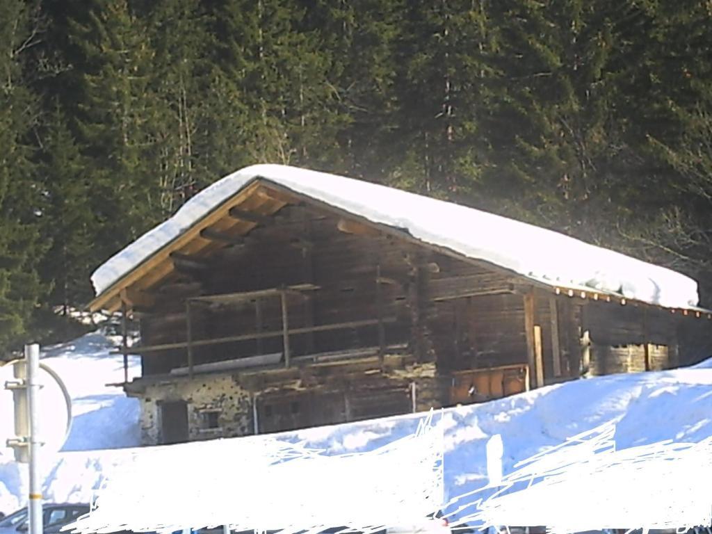 La Ferme D'Agathe Bed & Breakfast Sainte-Helene-sur-Isere Exterior photo