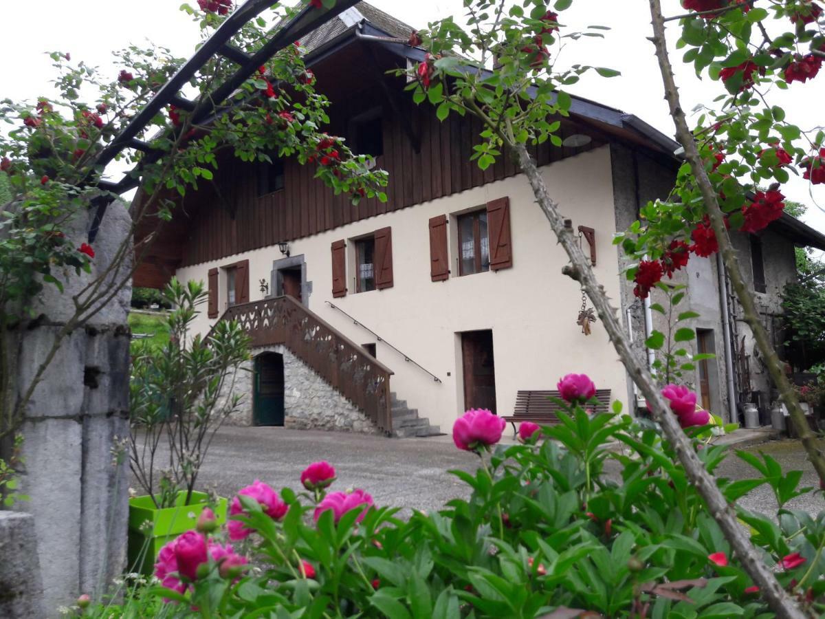 La Ferme D'Agathe Bed & Breakfast Sainte-Helene-sur-Isere Exterior photo